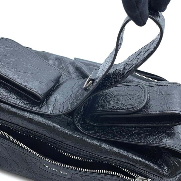 Balenciaga Super Busy Sling Shoulder Bag Black - Picture 6 of 9